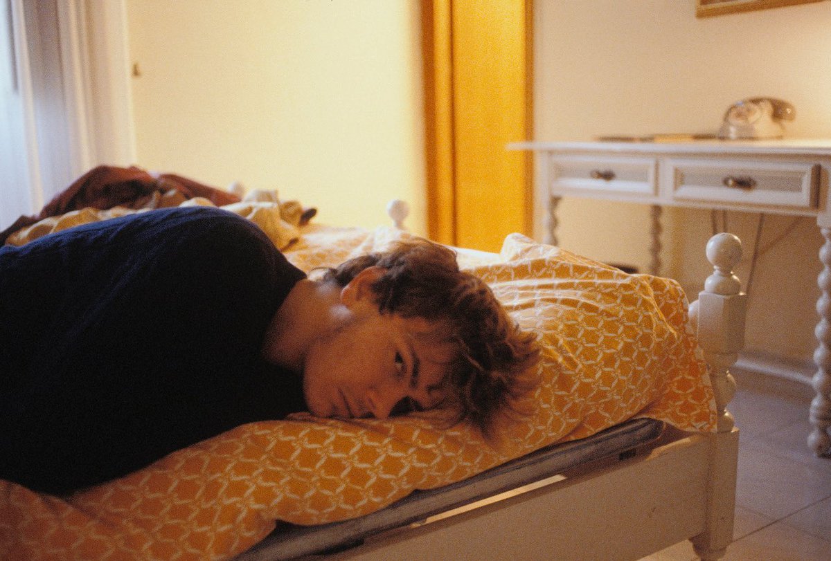 LostInFilm's tweet image. River Phoenix on the set of 'My Own Private Idaho' (1991, Gus Van Sant)