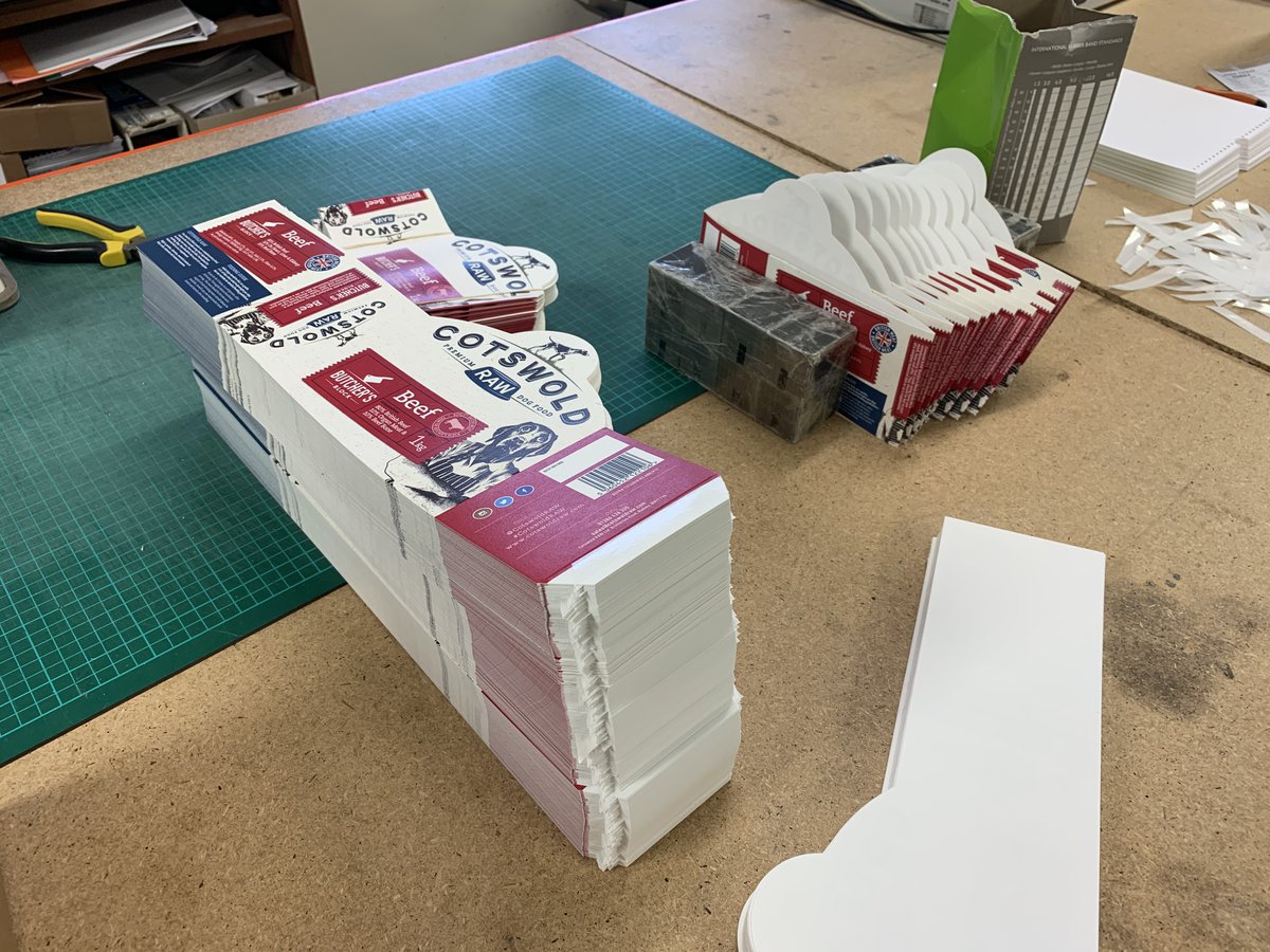 We're just putting the finishing touches and final quality control checks on these 43,000+ packaging sleeves. Print, contour cut, score, stick and fold is the name of the game when it comes to these beauties. #Packaging #PRINTING