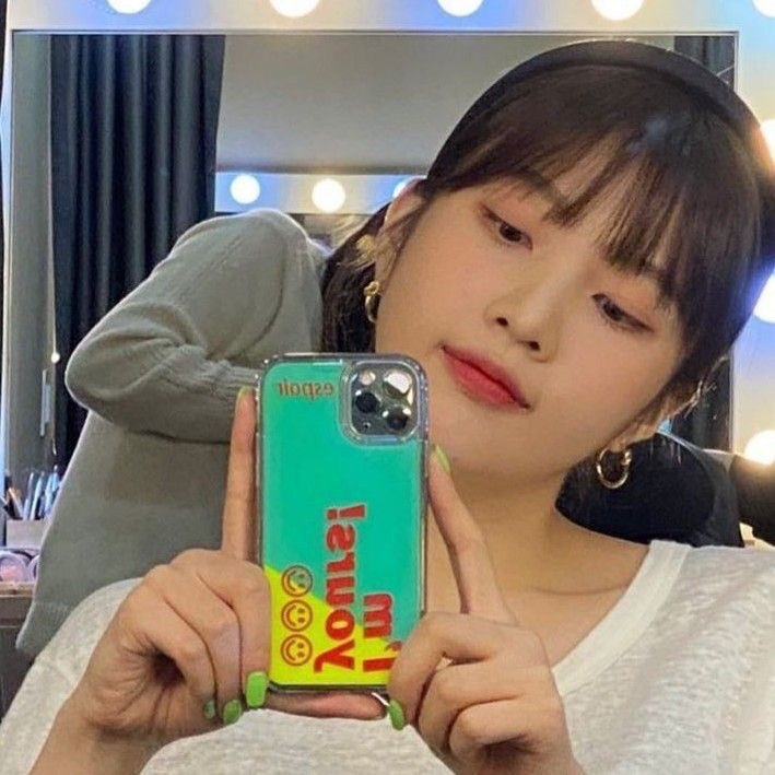 Leya ˚✧˳✧༚ tweet media