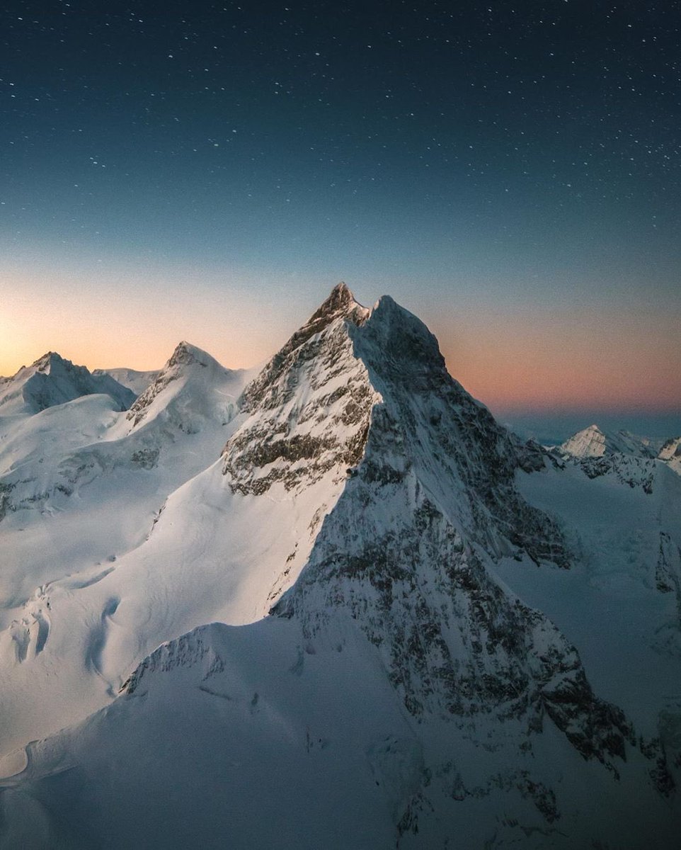 earthcurated's tweet photo. Swiss Alps, Switzerland 🏔️ https://t.co/6VgDFAjKEz