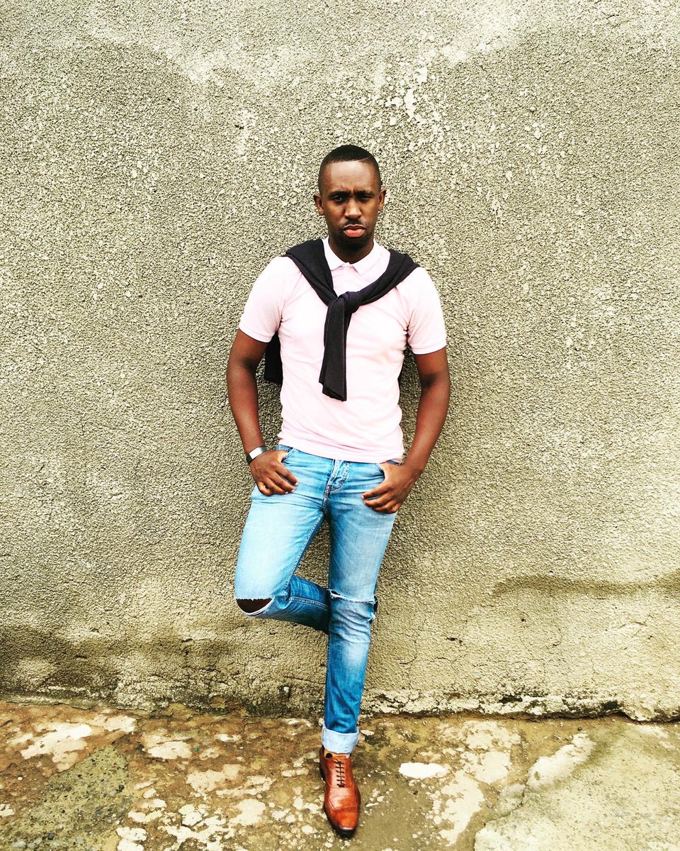 TshabalalaDevo's tweet photo. I thank the lord for making me wake up in the morning so I can Smell nice look nice and hustle 🙏🏿❤️#looknice #morningvibes #hustle #GoodVibes https://t.co/MeZSxH0xV5