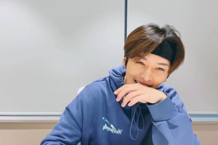 Lee kwon stray kids. Leave lee know. ли мин хо stray kids boyfriend material. Lee know 2022. ли ноу минхо.