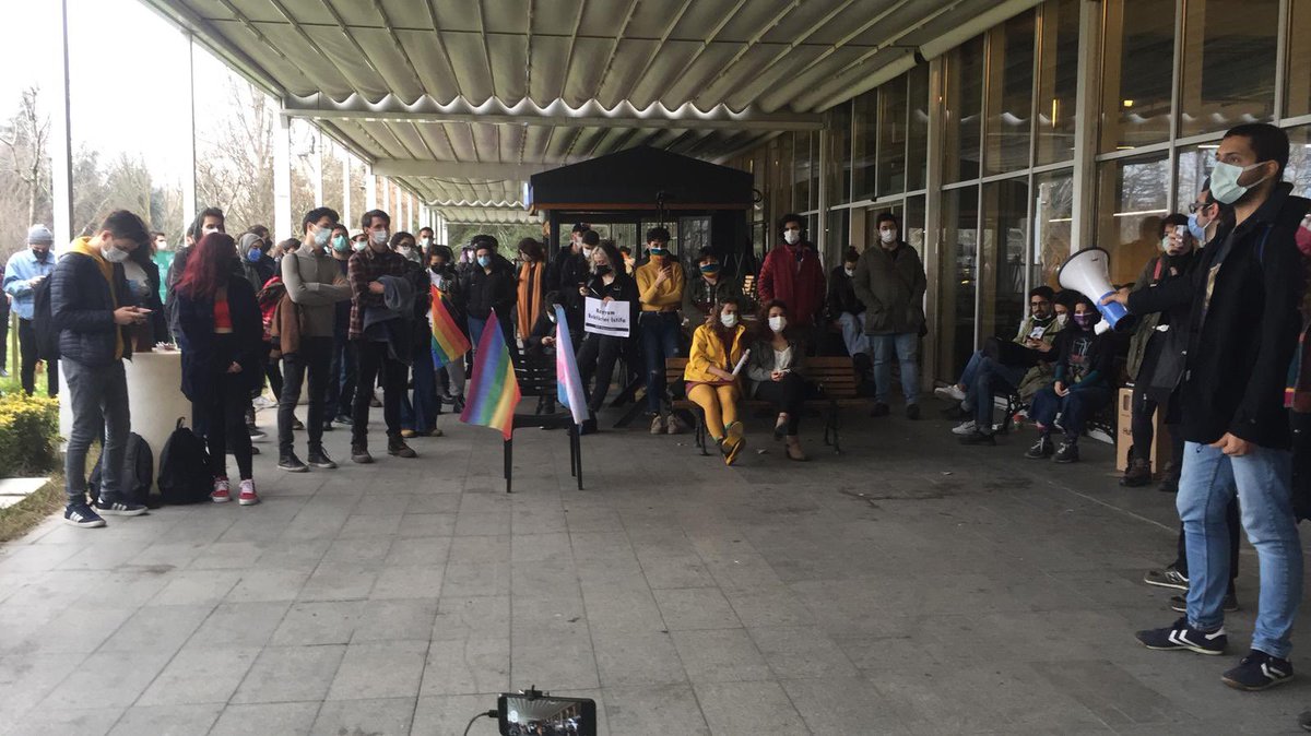 📢 İstanbul Teknik Üniversitesi (@itü1773) öğrencileri Boğaziçi öğrencisinin sesine ses katıyor, kampüslerden “Kayyum rektör istemiyoruz!” diye sesleniyor. Yaşasın öğrenci dayanışması! #KabulEtmiyoruzVazgecmiyoruz