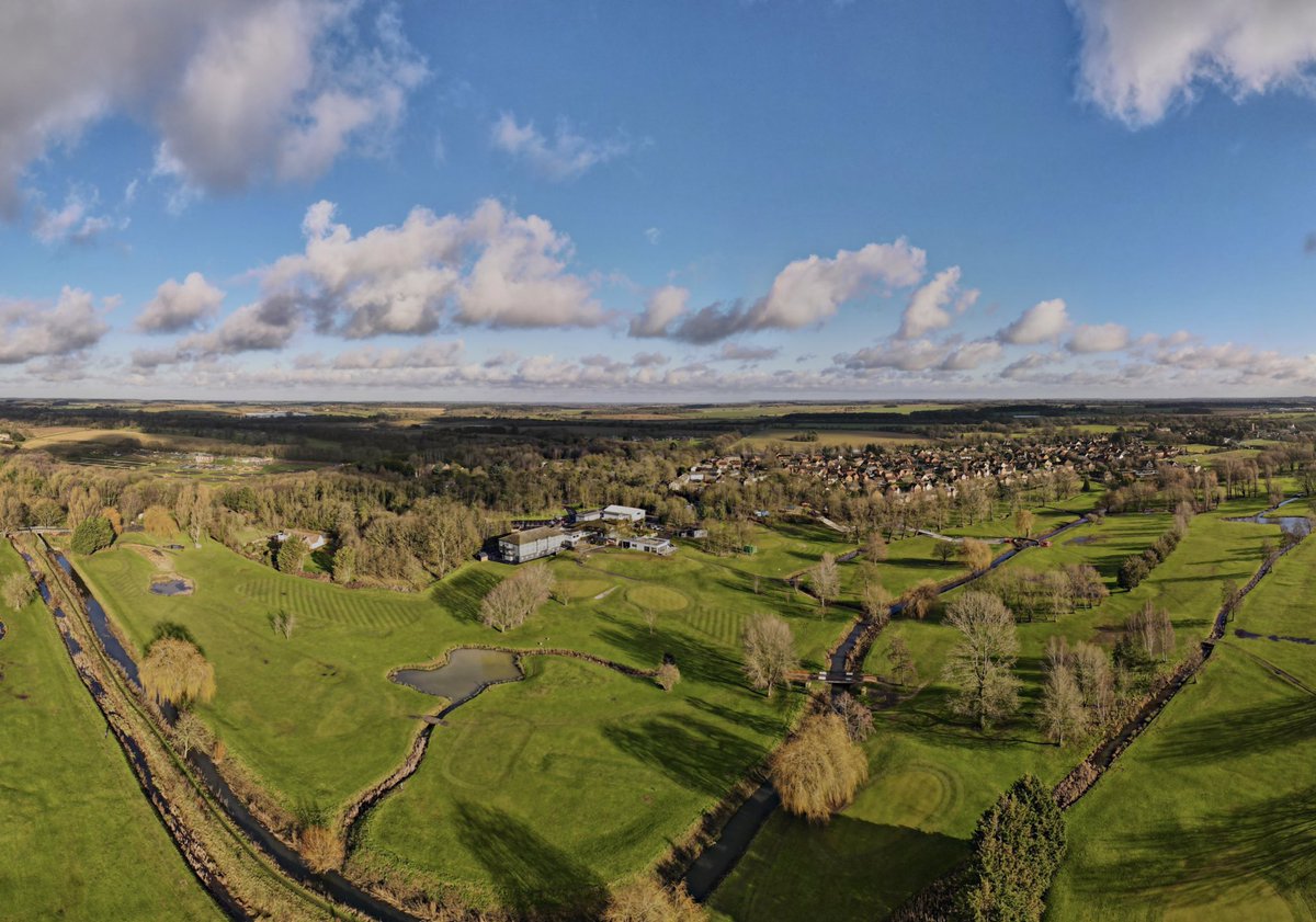 WISH YOU WERE HERE ///
Fingers crossed we are back soon... it looks strange out here without golfers ⛳️
#suffolkgolf #golf #dronephotography
