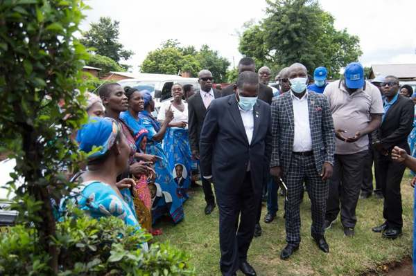 Qivaro's tweet photo. Mwanamveka Calls For Calm And Unity In DPP: Brands MCP Govt Health Work... https://t.co/kl7PZSAt7V https://t.co/dx47Iu0QO6
