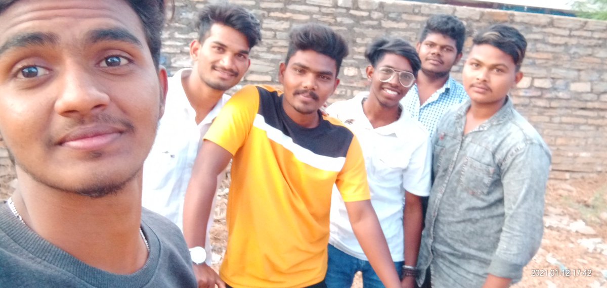 babuaahf's tweet photo. @alluarjun (Non BB) Industry Hit #AlaVaikunthapurramuloo 1year anniversary celebrations by team Kurnool #AlluArjunArmy 💖🔥🎉

#India200crNettAVPL
#2020BoxOfficeWinnerAVPL
#1YearForNonBBIHAVPL
#AVPLMassHysteria

@TeamAAArmy @AlluArjun_Army https://t.co/5DJ3myH796