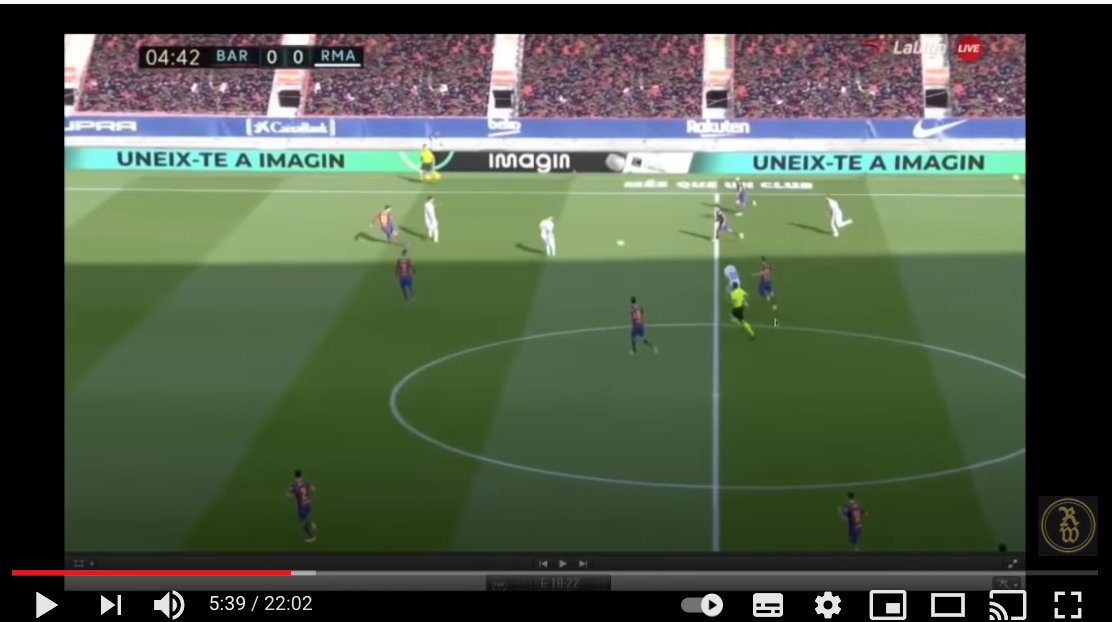 c'est évidemment pas le seul problème, le pressing positionnel est en plein mise en place, d'énorme trou dans le pressing entre les lignes, des joueurs qui sont parfois perdues à savoir qui ils doivent marquer (tout à fait normal pour un début de saison)