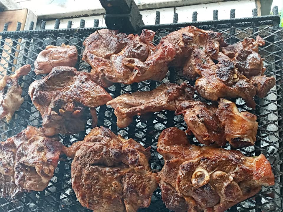 ButcheryNyoro's tweet photo. Our OFFERS still continue! Call us on 0115262291

- 2kgs and above mbuzi choma, get our legendary mutura for free
- 3kgs and above mbuzi choma at a reduced rate of 650sh per kg
- Massive discounts on beef choma - 3kgs and above at 600sh per kg

#nyamachoma #beefchoma #Lupita https://t.co/DXgCjdXrw6
