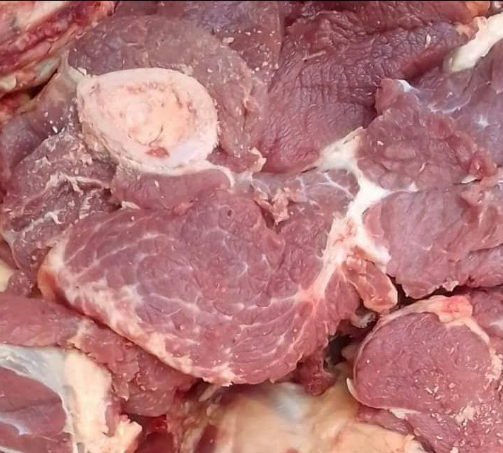 ButcheryNyoro's tweet photo. We deliver raw beef and mutton cuts to your doorstep. CALL US ON 0115262291 to get:

Quality beef cuts, mutton cuts, steak, and raw chicken. Remember, orders amounting to 3k and above get free delivery!
#rawbeef #rawmutton #beefsteak #rawchicken #beefcutsdelivery https://t.co/c9FOXrcn5T