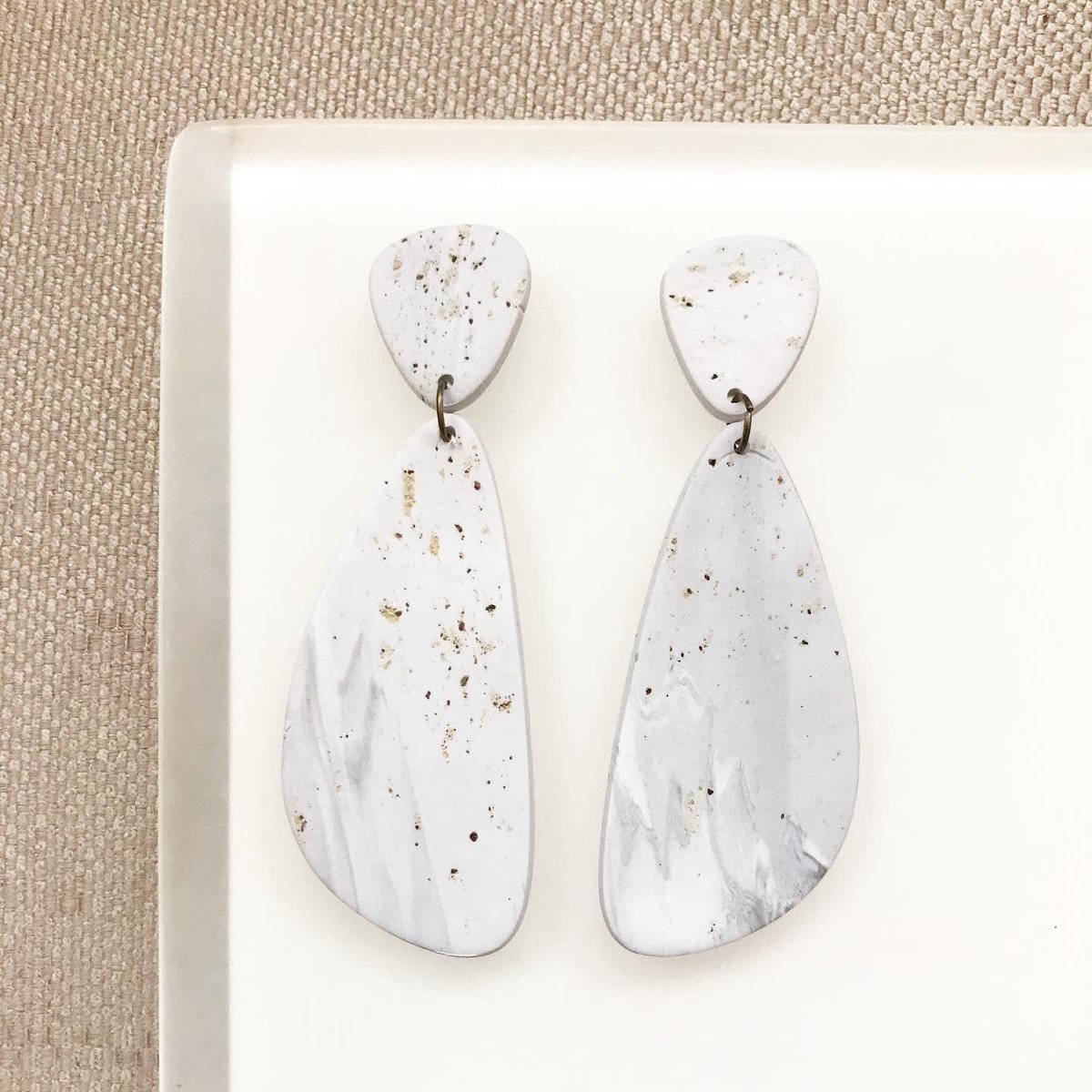 83_Jewellery's tweet photo. @HandmadeHour Large and in charge! These handmade statement earrings are what your next #Zoom call needs https://t.co/joaWk8sRSX 🖤 https://t.co/xCZ1UVWtPr