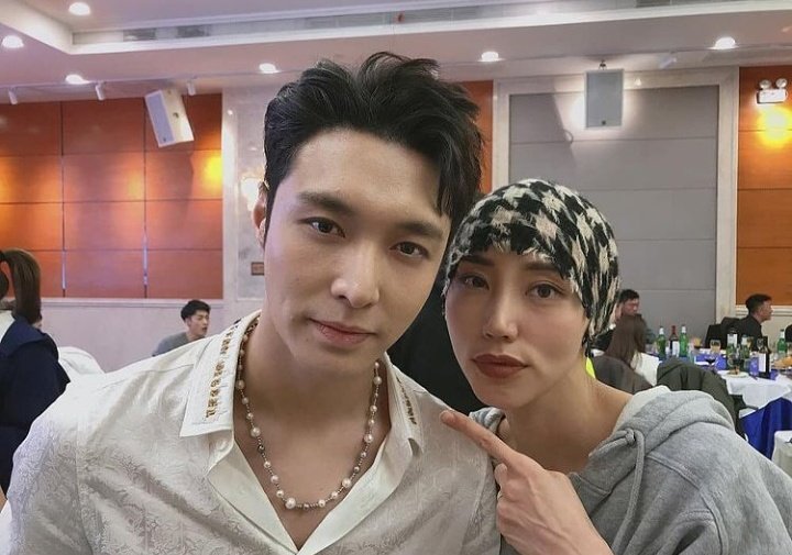 BerrL230420's tweet photo. @layzhang https://t.co/w9vD0cjAt6