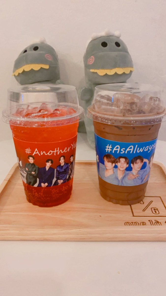 onelatea46's tweet photo. 15-17 มกรานี้ มีแกลเลอรี่เล็กๆของกัซนะคะ ใครยังเปียกปอนไม่พอมาเจอกันได้ค่า
ร้าน one là tea อยู่ซอยกรุงธน 5 นะคะ
#asalwayswithgot7
#onelatea46
#got7
#ตลาดนัดอากาเซ่
#7orNeverWithGOT7
#AhgaseForever
#7ORNOTHING
#GOT7FOREVER
#นกOKเหวยก็อตเจ็ด
#GOT7_LastPiece
#아가새 https://t.co/Z6AdZxiX73
