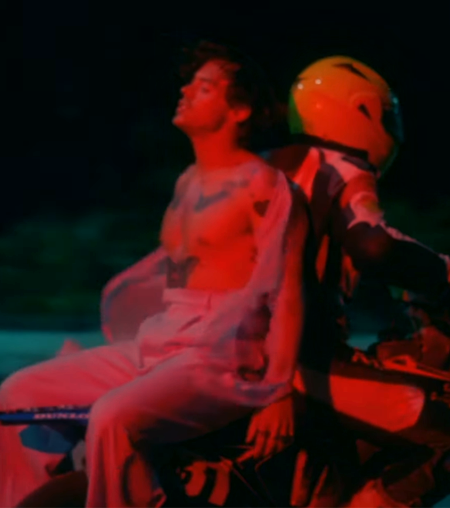 harry styles as textposts; a thread