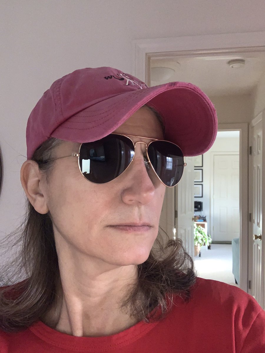 Maid_Of_Stihl's tweet photo. @ray_ban i have a new pair of Rx aviator sunglasses. Thet don’t fit flush on my face. Is this normal? Lots a space b/t lenses and face. Can anything be done? I already had nose guards adjusted but maybe they need to be adjusted more? https://t.co/54QWJmPKlH