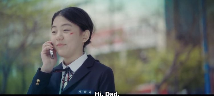 29. CHILDHOOD. Broken Family. Raised by Halmeoni. Left by mom & sis & Lost her father. She didn’t think that ANYONE would STAY. In the end, she made her dreams come true & learned how precious life is. She made sure she didn’t have any regrets whether in love / in life.  #StartUp