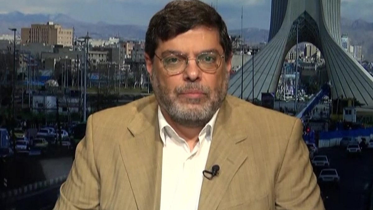 2) @s_m_marandi"Professor Marandi, amongst many other bodies, heads the University of Tehran Centre for Public Opinion Research (UTCPOR), which is monitored by the Iranian Foreign Ministry." http://www.thecommentator.com/article/6281/iran_s_fabricated_polls_in_america_and_gullible_obama