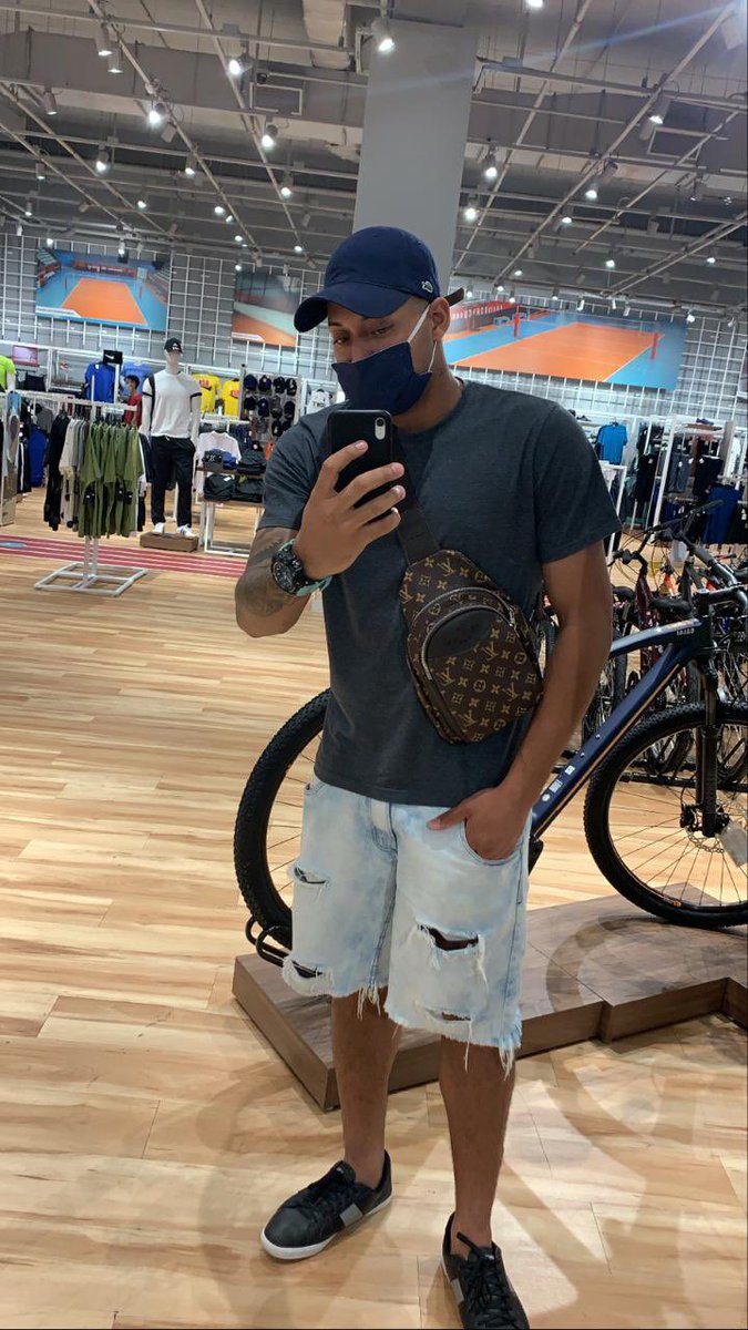 4m2001's tweet image. 📸