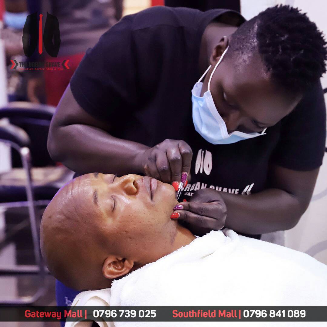 urbanshave254's tweet photo. Maintain a great look with our professional mens grooming.

📌Visit Gateway Mall 3rd Floor or Barbershop at Southfield Mall 1st Floor.

Call 0796 84 10 89

#DealOfTheDay #LegendaryCuts #CustomCuts #ShaveToYourTaste #LegendaryShave #Offer #Shave #Massage  #styles #UrbanShave https://t.co/csVsVOXbEp