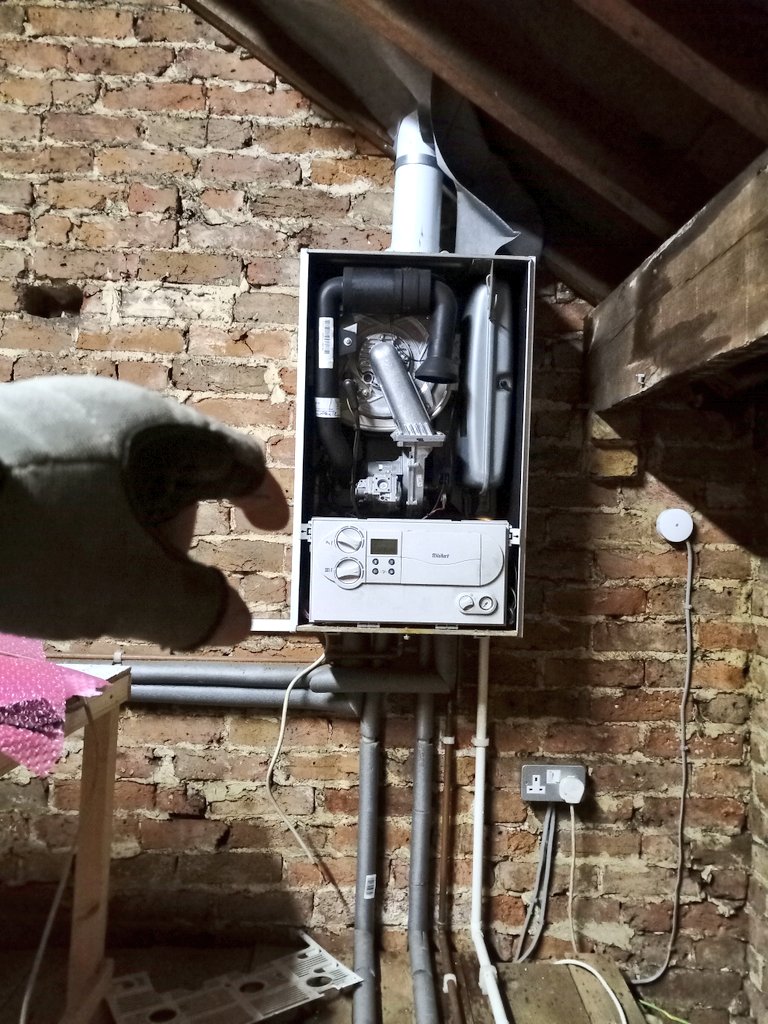 The Gas Man Cometh ✝️ tweet media