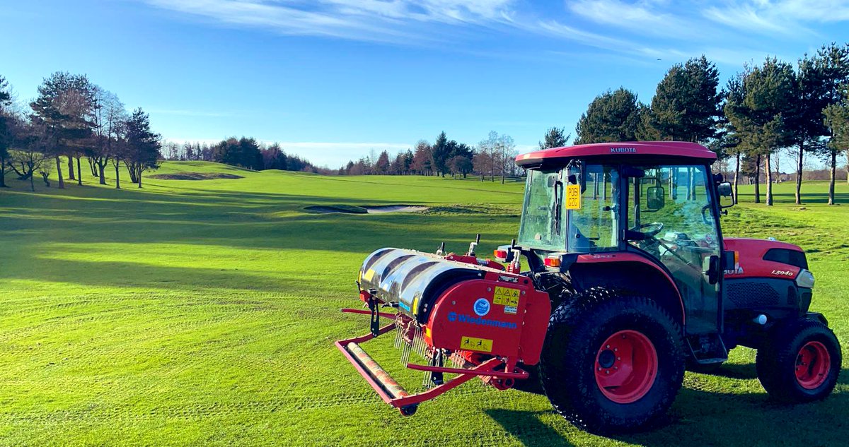 Taking the opportunity while it’s quiet to aerate most surfaces, relieve some compaction and let them rest <a href="/MAGCagronomy/">Moor Allerton Greens</a> <a href="/MoorAllertonGC/">Moor Allerton GC</a>