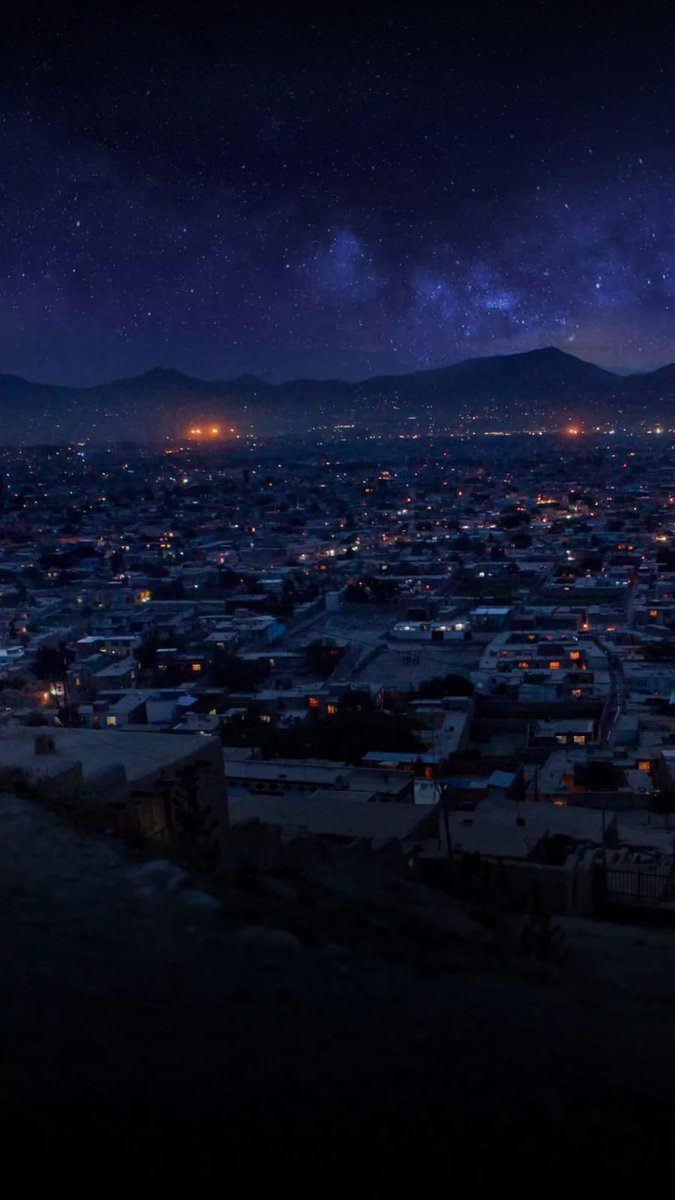 NEW MOON TONIGHTGet set for the new moon rituals, prayers, spells.SUN, MOON AND VENUS ARE IN SAGGITARIUS With lord of saggitarius jupiter in capricorn with saturn and mercury, all aspected by rahu.And the new moon energies aspecting ..1/1