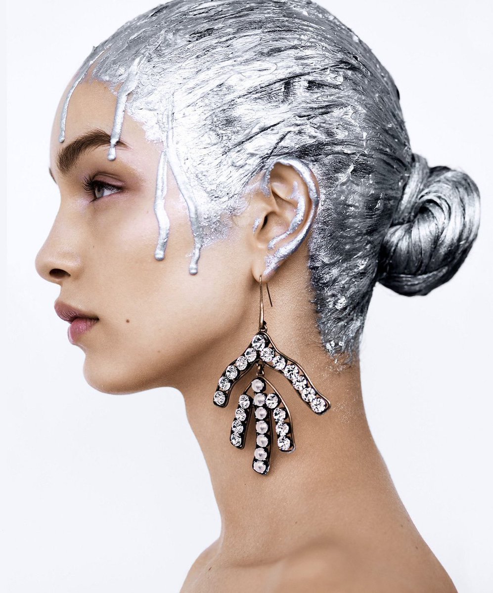 worlds_moda's tweet photo. #editorialsWM (2/2)

#HARPERSBAZAARUS,
August 2017.
By #KennethWillardt

⬇️More in the next post⬇️
#LumaGrothe https://t.co/XjvEDmoQEX