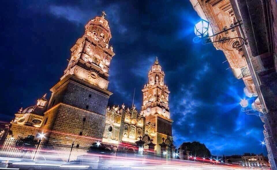 MolinaLozaYG's tweet photo. Morelia No Es La Capital del País, Pero Si La Capital Cultural de México; Porque Michoacán es Mucho Más #ElRumboesMichoacán #ElAlmadeMéxico #MichoacanosPorMichoacán https://t.co/q04GhEaSm6