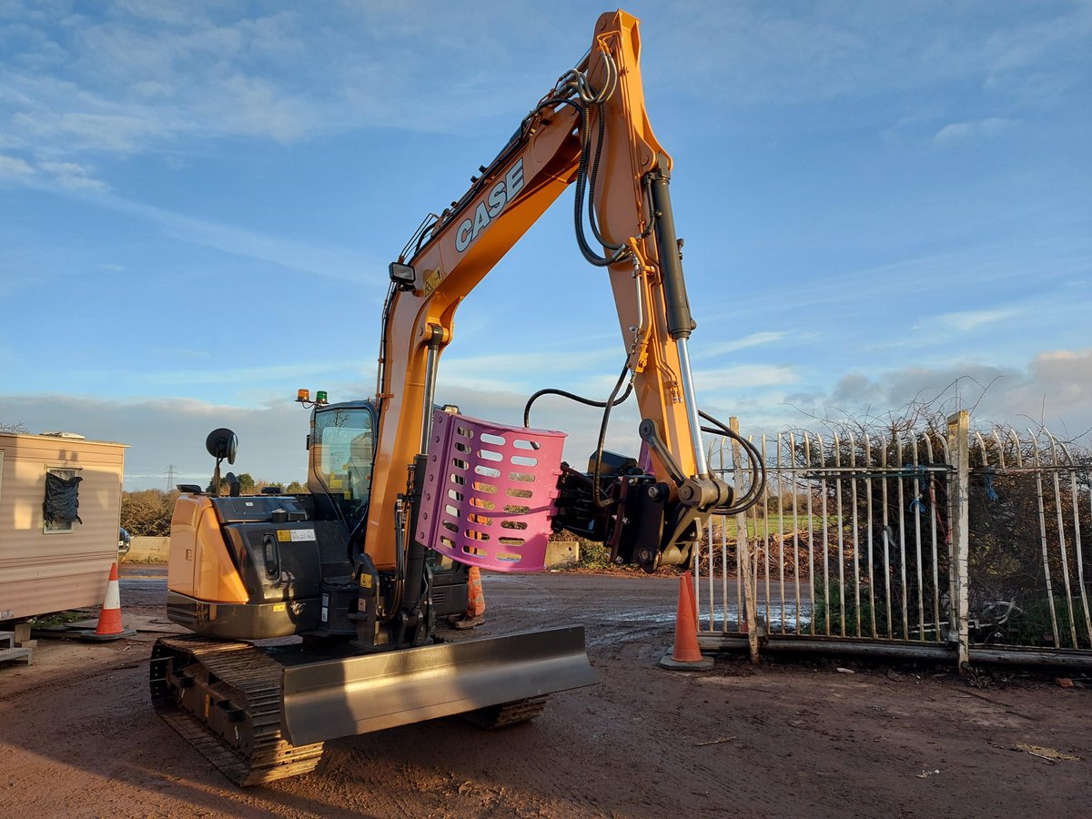 warwickward's tweet photo. The @CaseCE_EU CX90D, with Prodem Selector Grab, delivered and installed to a happy customer in Cambridgeshire. New Year New Kit! 💪🦅
For more information on our #CaseCE range, drop us a message or head to our website https://t.co/1x5E49FWlE #WarwickWard #CaseCE #WarwickWardCase https://t.co/F1zHkOVkWV