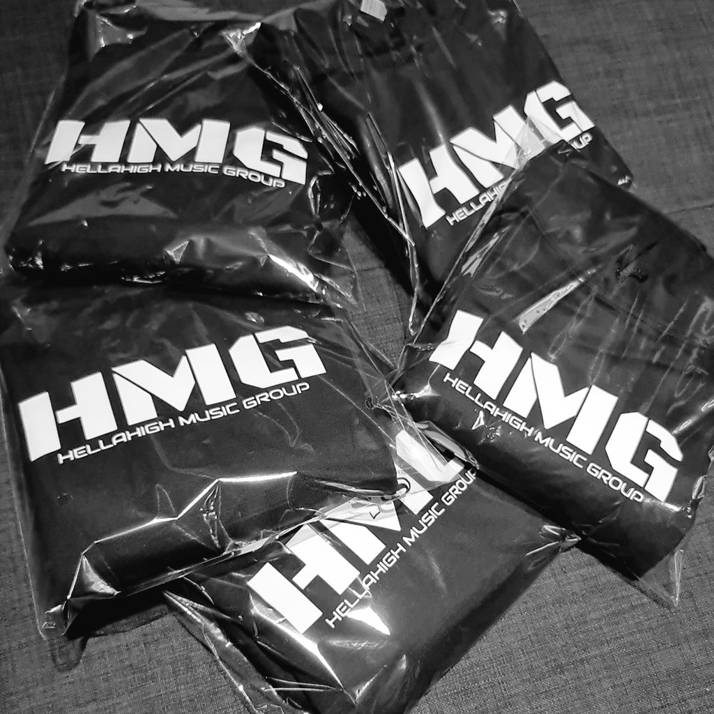 DoniRampage's tweet photo. #2021 You Didn't See Us Coming Did You 🏆🏆🏆 Pussy Skin! #HMG Always Ready @GroupHella 🤐 https://t.co/eVNQiweVau