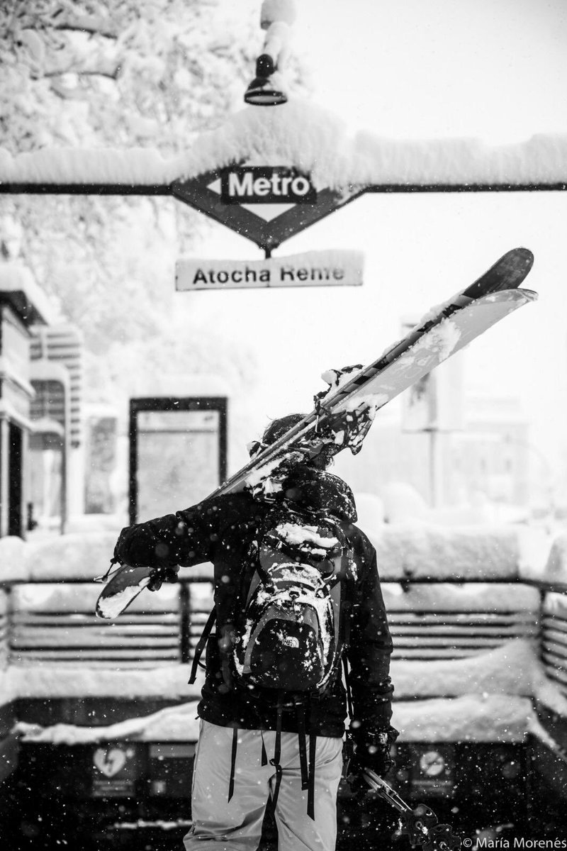 tere_mor's tweet photo. Y algunas fotos más de María Morenés de la gran nevada en Madrid (instagram: @maria.morenes_photo). Espectaculares! https://t.co/gsj09vYGvR