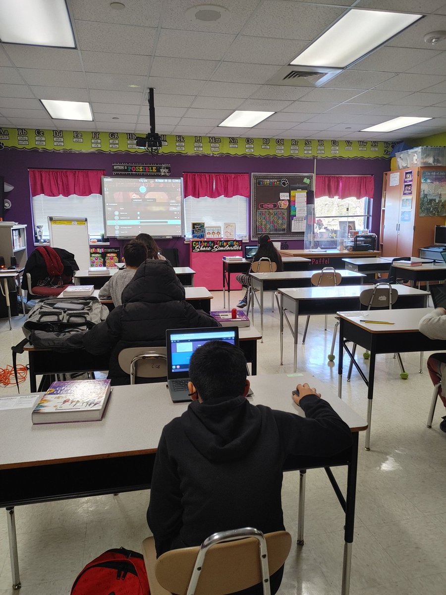 HerreraHuskies's tweet photo. Mrs. Paffel's students play a competitive #quizzizz to practice their dictionary skills! https://t.co/w7dJ8F3kEa