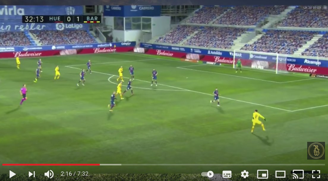 match suivant contre Huesca, retour de Dembouz on a grand espoir, mais à la surprise générale il est aligné à gauche,on a un overload de malade sur ce coté et Dest trop isolé à droite,car Frenkie, enfin installé à droite, et le milieu avec le plus de responsabilité