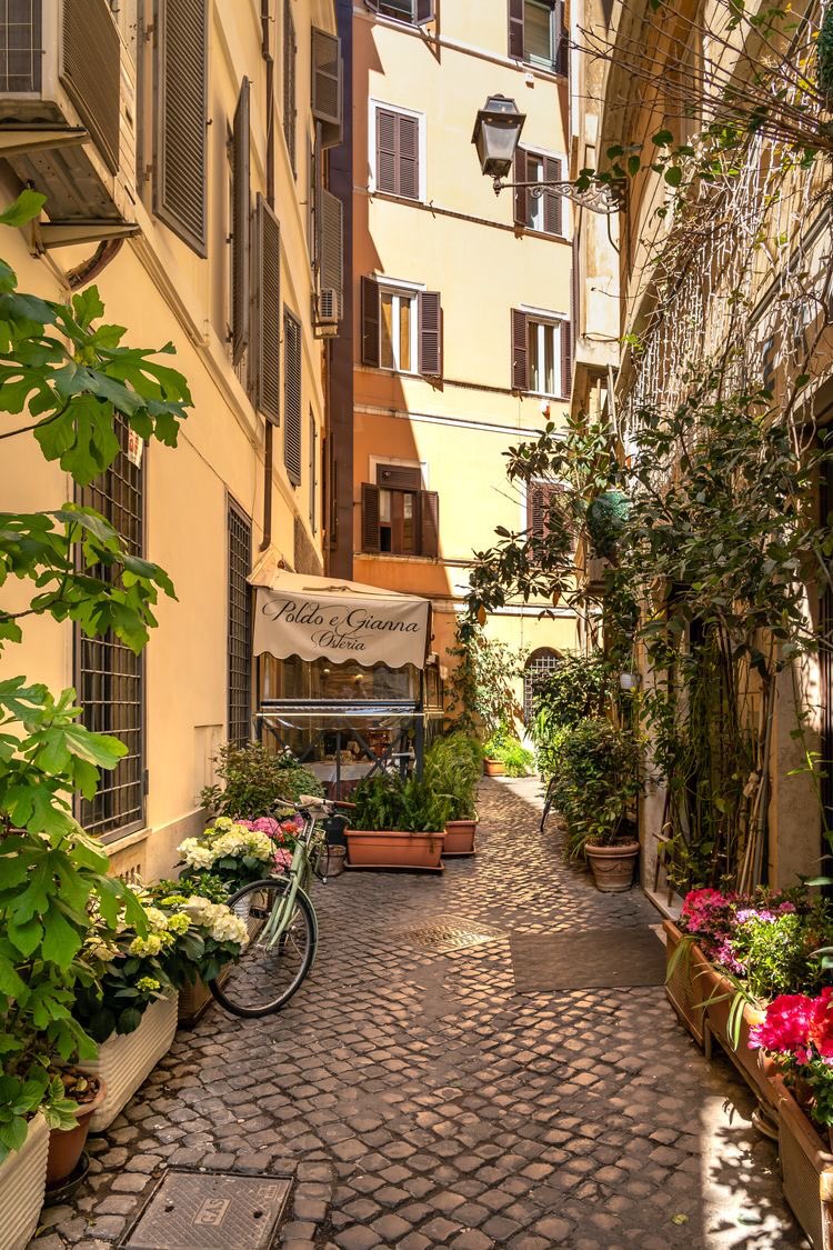 INTERIORPORN1's tweet photo. Italy looks dreamy 🥰 https://t.co/DYz7x57hS4