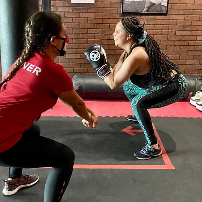 9RWickerPark's tweet photo. Meeting your fitness goals has never been more accessible. Our champion trainers are here to help you with all your fitness needs - and they'll be having fun right along with you!
 
📸 9roundlakelandfl
 
#9RoundNation #9RoundFitness #PersonalTrainer #Fitness #Kickboxing #Boxing https://t.co/erYQU5n9F0