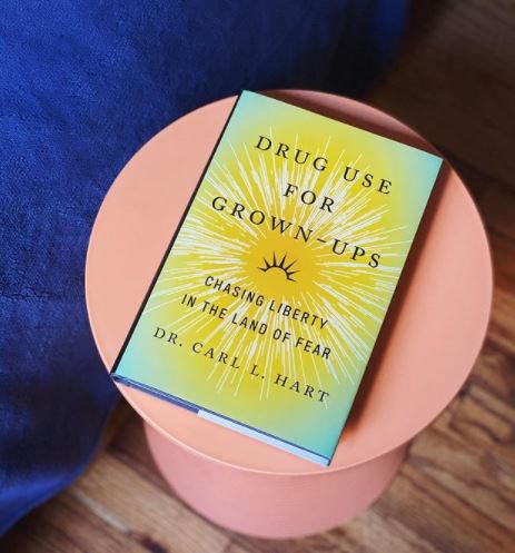 "Hart’s argument that we need to drastically revise our current view of illegal drugs is both powerful and timely..." - <a href="/nytimes/">The New York Times</a> 

Drug Use for Grown-Ups by <a href="/drcarlhart/">Carl Hart</a> is on sale now!

Order it at: ow.ly/5eYy50D6oSj.