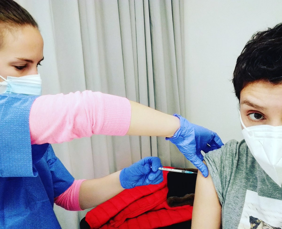 Sandra Schaeffer (@schaeffer30) on Twitter photo Hoy he recibido la primera dosis de la vacuna 💪🏻
#responsabilidad
#solidaridad
#covid_19
#vᴀᴄᴜɴᴀcᴏᴠɪᴅ19 #yomevacuno #vacunaciócovidcatalunya
#JoEmVacuno #YoMeVacuno #IGotMyFirstShot #VacunaCOVID19
#medicallife #doctorlife <a href="/COMBarcelona/">Col·legi Metges BCN</a> <a href="/icscat/">ICS. Generalitat</a> Hoy he recibido la primera dosis de la vacuna 💪🏻
#responsabilidad
#solidaridad
#covid_19
#vᴀᴄᴜɴᴀcᴏᴠɪᴅ19 #yomevacuno #vacunaciócovidcatalunya
#JoEmVacuno #YoMeVacuno #IGotMyFirstShot #VacunaCOVID19
#medicallife #doctorlife <a href="/COMBarcelona/">Col·legi Metges BCN</a> <a href="/icscat/">ICS. Generalitat</a>