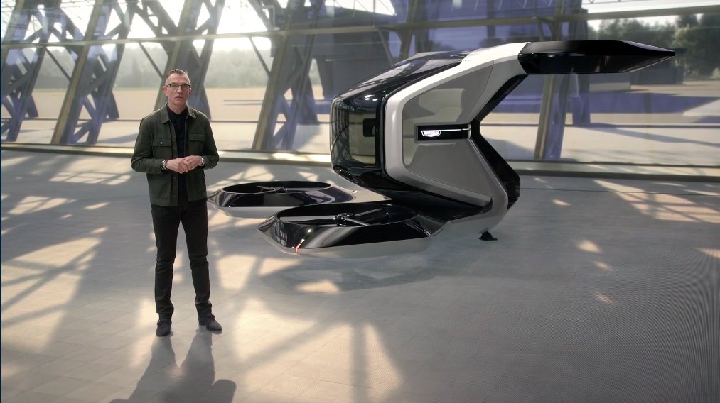 Here's the most classic  #CES   part: a concept shuttle called Halo and a vertical-takeoff-and-landing craft (VTOL)