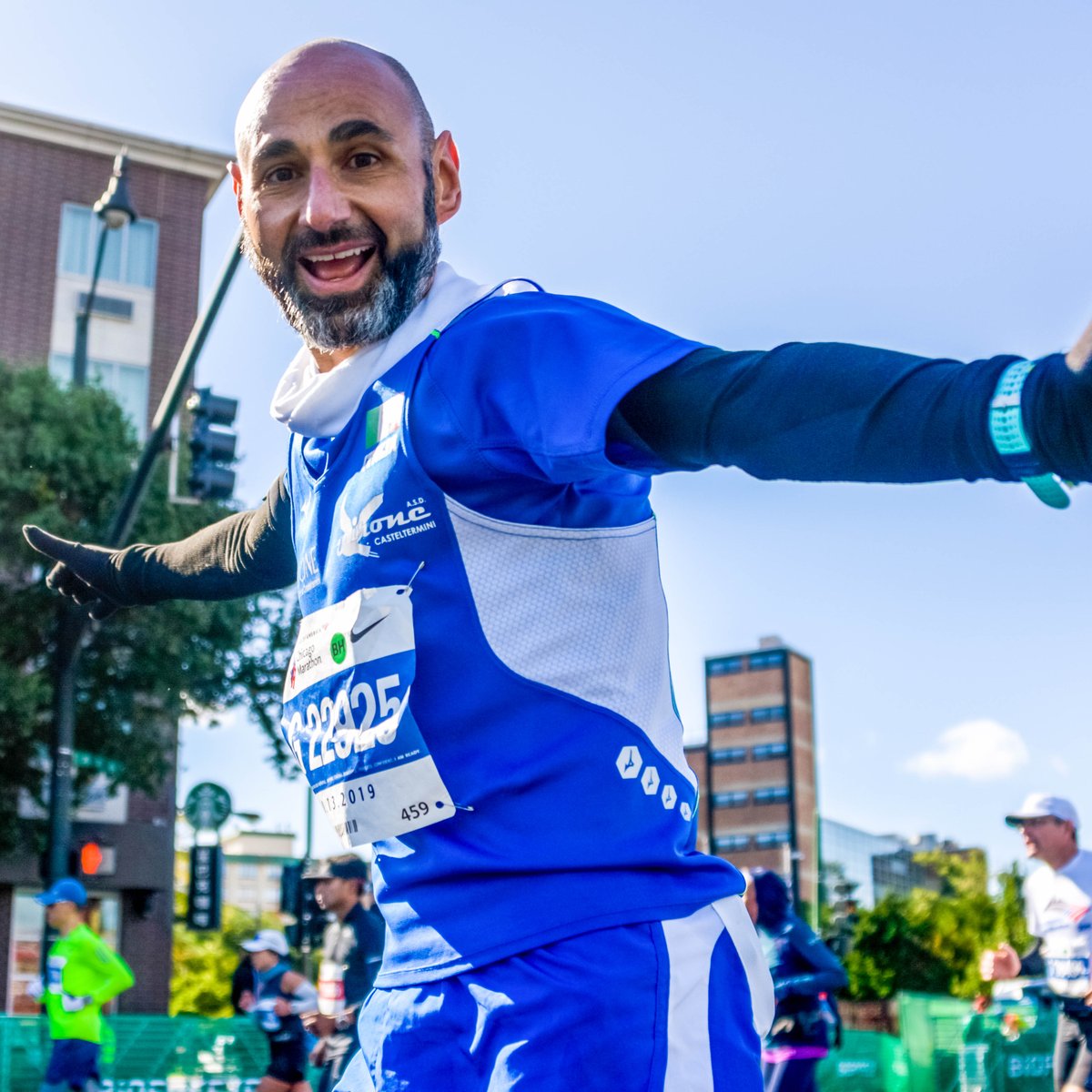 Today’s the day! Our 2021 <a href="/BankofAmerica/">Bank of America</a> #ChicagoMarathon guaranteed and non-guaranteed entry applications are officially open and will remain available through 2 p.m. CT on February 18. Learn more and apply now: chicagomarathon.com/apply/