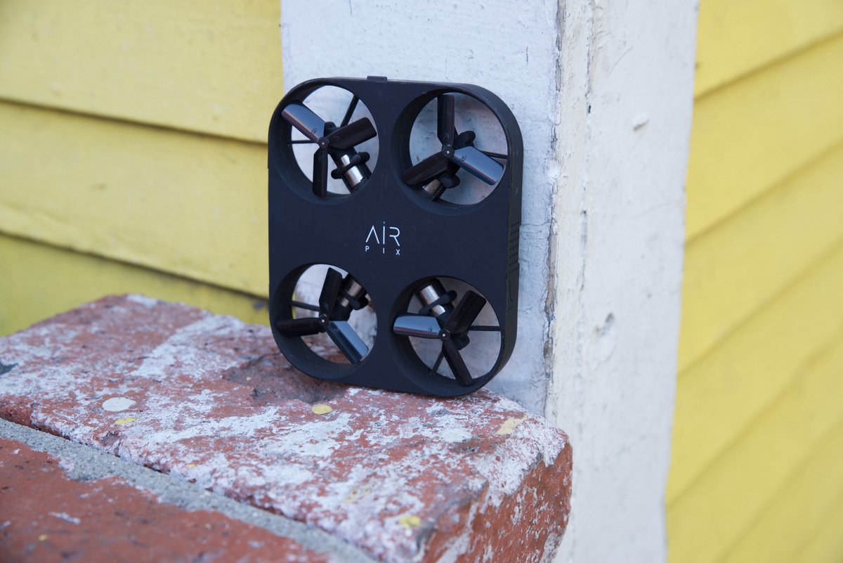 AIR PIX makes the perfect #traveltuesday companion, no matter the destination. Compact and easy to use, AIR PIX is there for all your on-the-go selfie needs. #AIRPIX