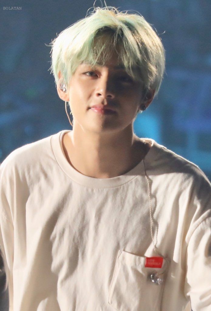 Taehyung in T-shirts– a needed thread;