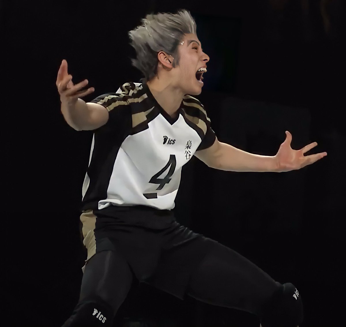 dear_rava's tweet photo. Hyper Projection Engeki “Haikyuu!!” ; 演劇「ハイ��ュー!!」Bokuto Koutarou stills from “The Strongest Challenger”
#桜庭大翔 #bokuto #bokutokotaro #haikyuu #haikyuustageplay #hyperprojectionengeki #木兎光太郎 #木兎
😱🤝🤪=💜 https://t.co/EbrSKD4GEy