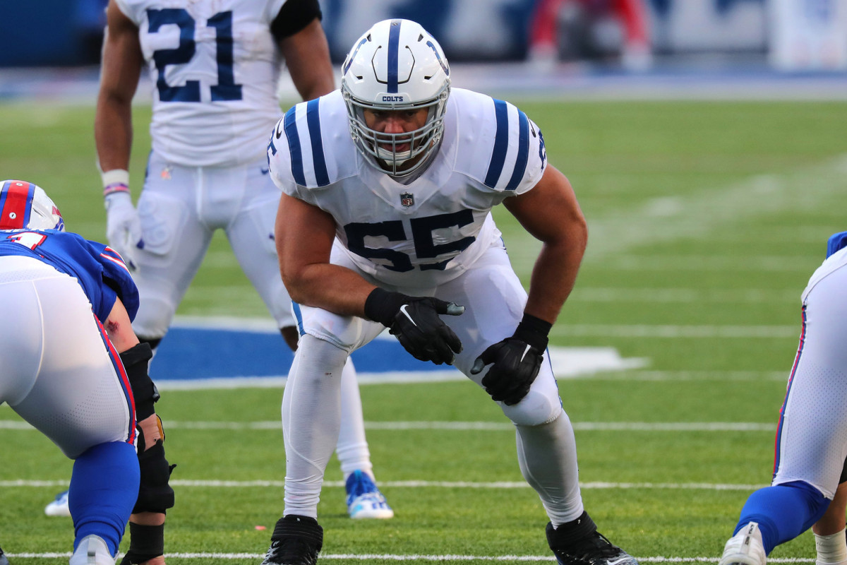 Jared Veldheer signs with Packers after starting wild card game for Colts