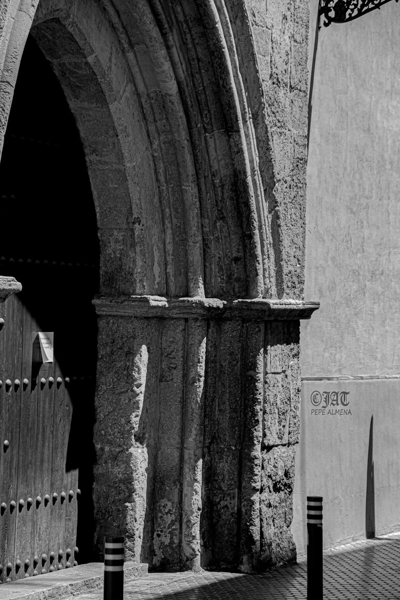 PEPEALMENA's tweet photo. Ojival (Sevilla 2020)
#PepeAlmenaFoto #Sevilla #Seville #ojival #arquitectura #architecture #architecturephotography #bnw #bw #blackandwhite #blancoynegro #noiretblanc #canonphotographer #urbanphotographer #architecturedetails #cityphotographer #urbandetails #bnwphotographer https://t.co/hbzBviRgmy