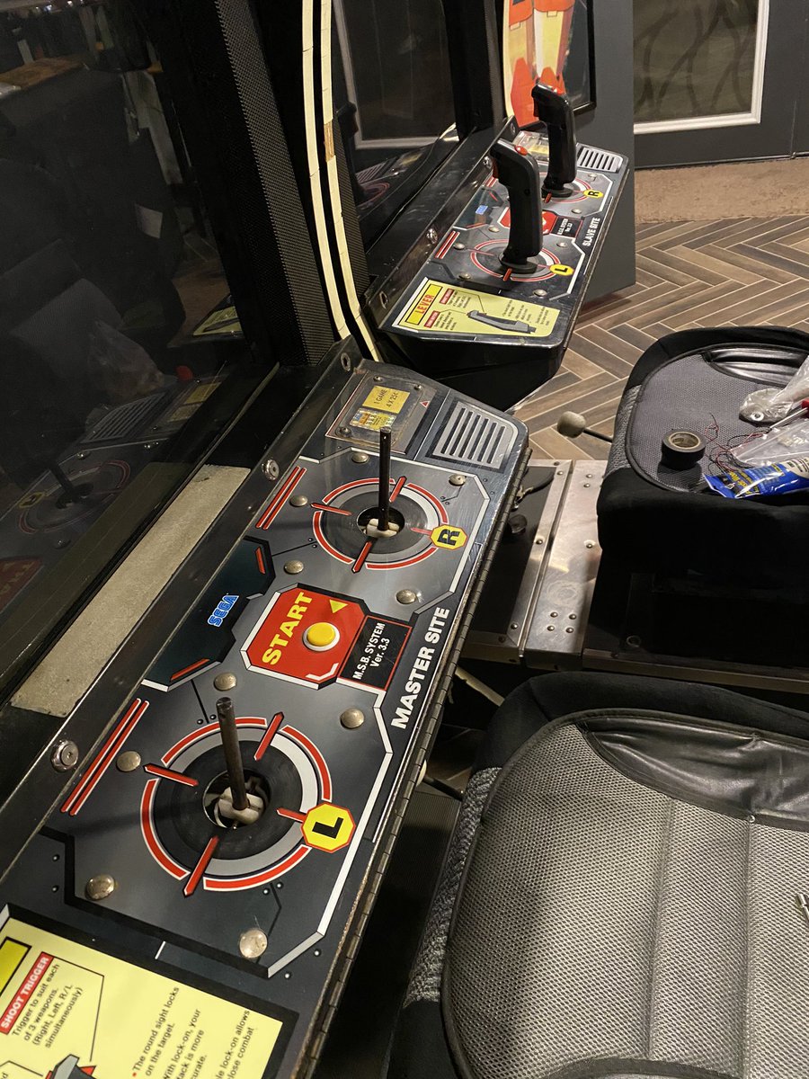 VOTwinstick's tweet photo. Let’s summarize and conclude this Dojo project.
Mission was to avoid drilling any additional holes into (US) DX 3.33 OMG control panels for attaching (1st gen) VOOT sticks.
Today...
*MISSION COMPLETE*
#nowready
#バーチャロン #virtualon https://t.co/BhUe6yN2Xb