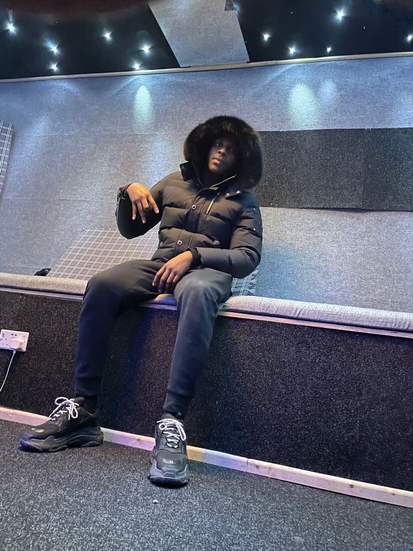 CyphxrOfficial's tweet photo. I’m currently taking studio session bookings at my studio studio🪐 can be found on Instagram “teamepicstudio”🧪 https://t.co/21j4KIgQst