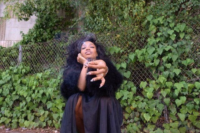 flwrdvntrs's tweet photo. morning vibe 🌱

@sza : Good Days 💚 https://t.co/PrLzTlAiWv