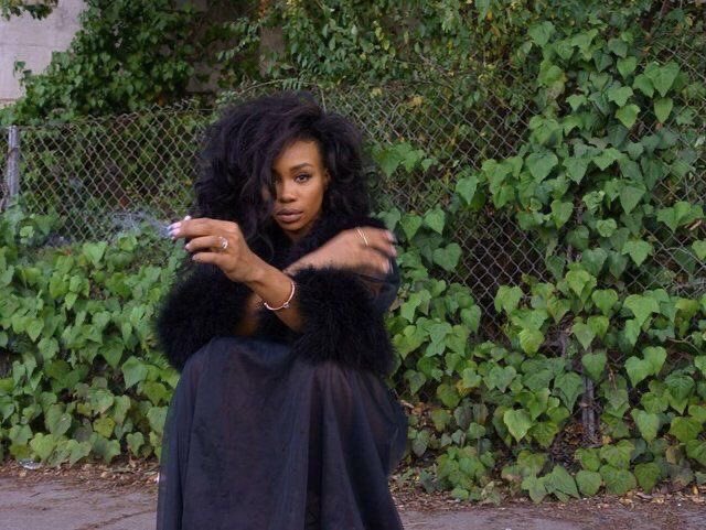 flwrdvntrs's tweet photo. morning vibe 🌱

@sza : Good Days 💚 https://t.co/PrLzTlAiWv