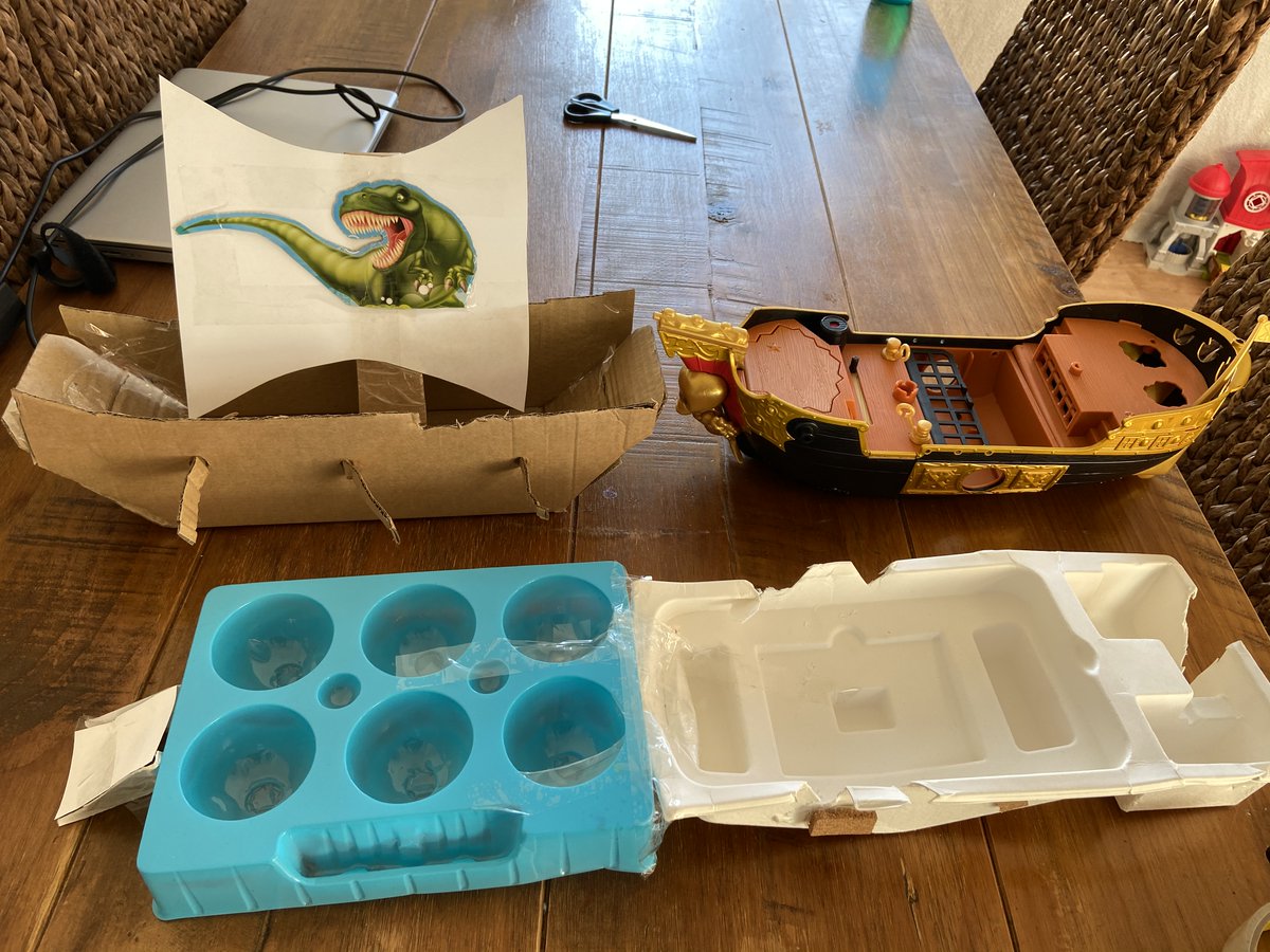 BranfilPrimary's tweet photo. Last week lots of our Reception children did some amazing work investigating water. They learnt about the water cycle, investigated floating and sinking and made boats! #BVUnderstanding #BVQuality https://t.co/iaclzeJv68