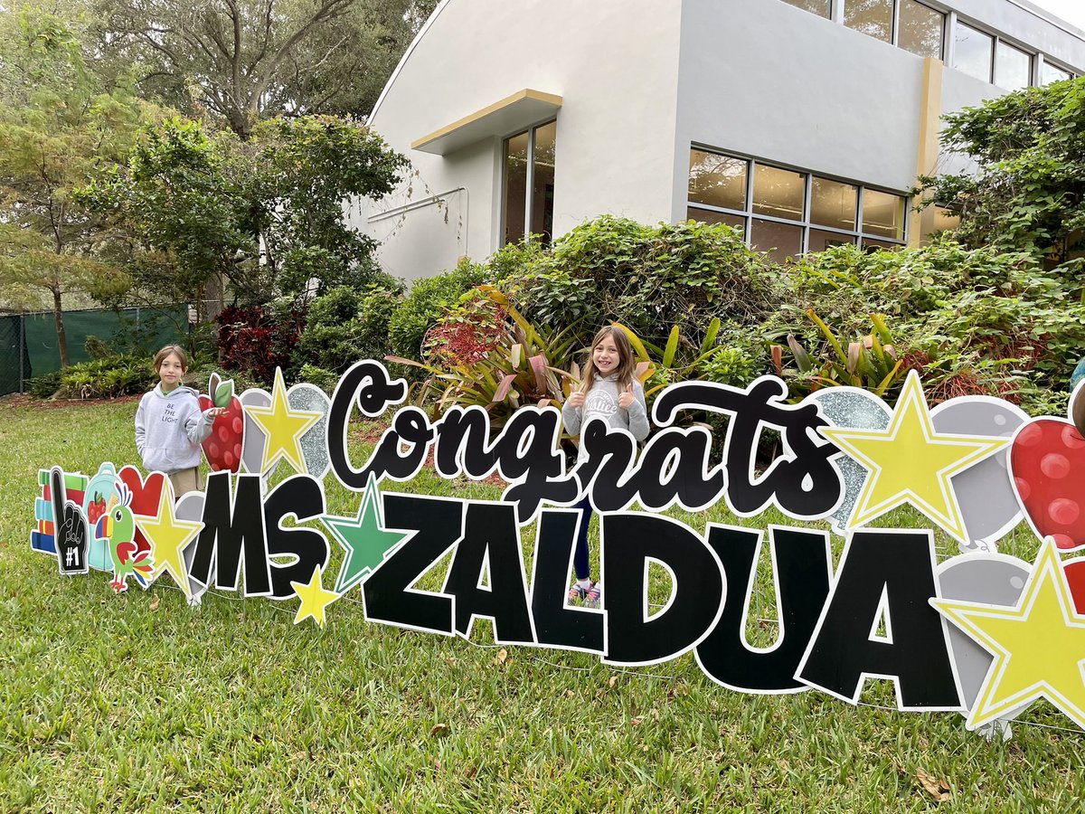 JackietonyM's tweet photo. Congratulations 🎉 to this fierce leader we are privileged to call our own for being selected as the MDCPS South Region Principal of the year!! We are Pinecrest proud 💛💚 Thanks for all you do! @PESParrots #ourprincipalisthebest https://t.co/8JF9LCE6cy