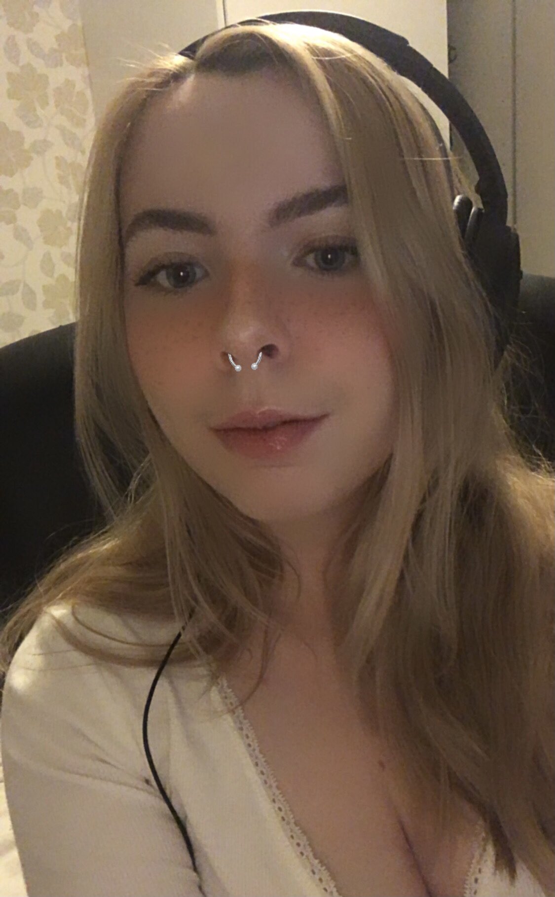 Girls hotsell with septum